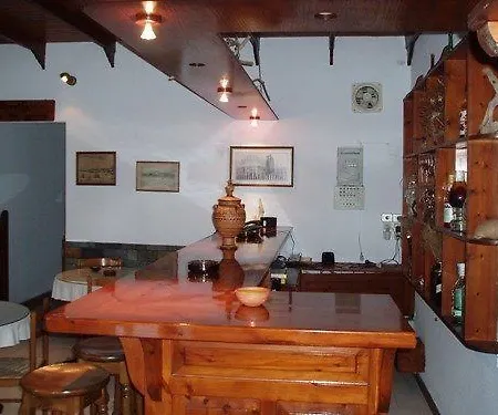 Castello Hotel *